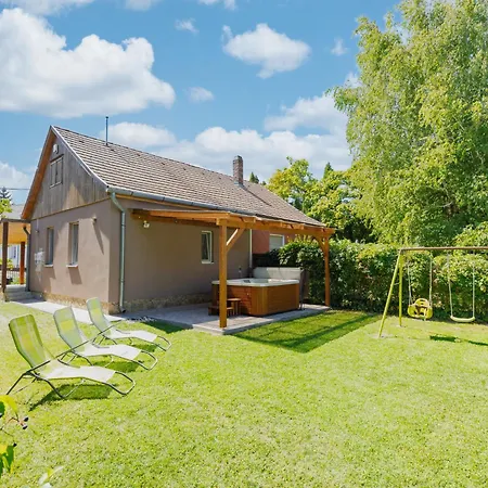 Wild Grape By Interhome Balatonmáriafürdő