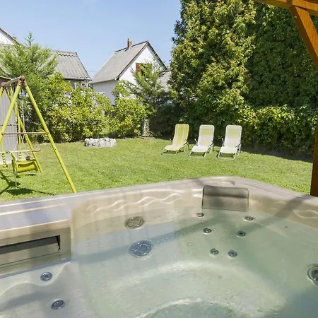 Wild Grape By Interhome Balatonmáriafürdő