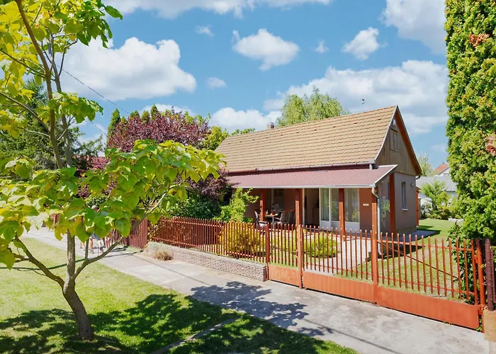 Wild Grape By Interhome Balatonmáriafürdő