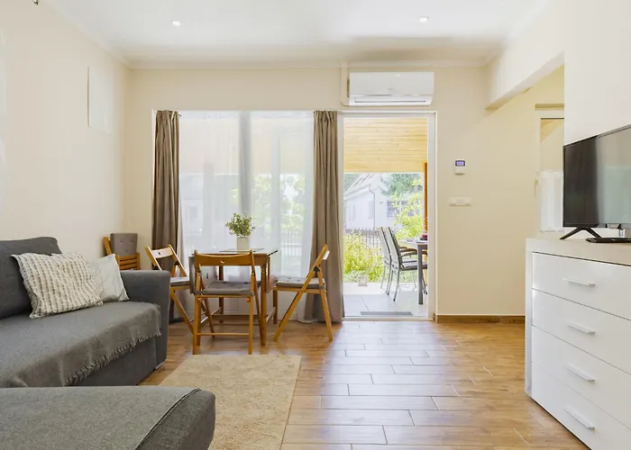 Wild Grape By Interhome Hébergement de vacances Balatonmáriafürdő