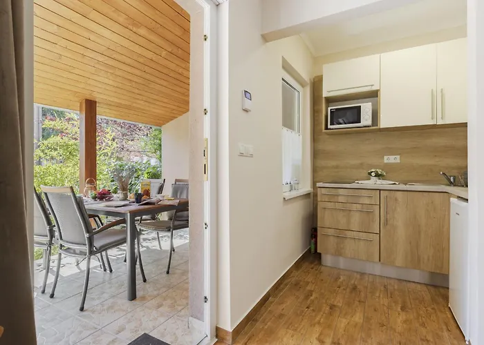 Wild Grape By Interhome