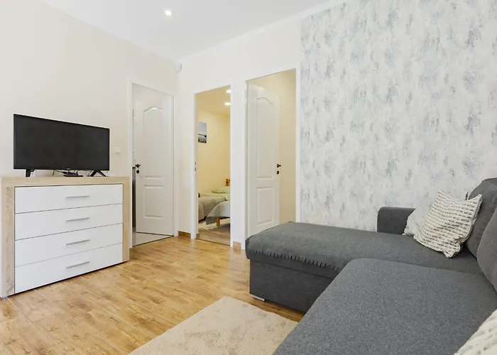 Wild Grape By Interhome